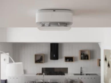 كاشف Ajax FireProtect 2 في المطبخ